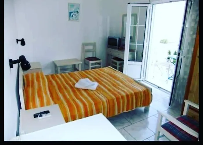 Gianna アパートホテル